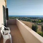 Casa Meris * San Costanzo