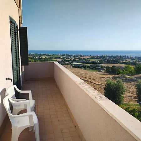 Casa Meris * San Costanzo