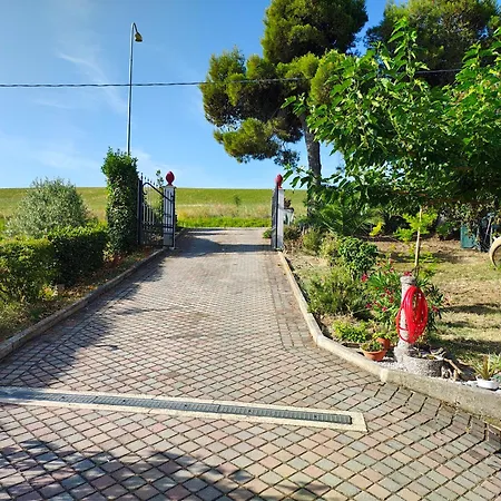 Casa Meris - In Collina Vista Mare A San Costanzo * Маротта