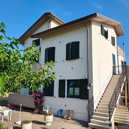 Casa Meris San Costanzo