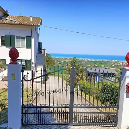 Casa Meris San Costanzo