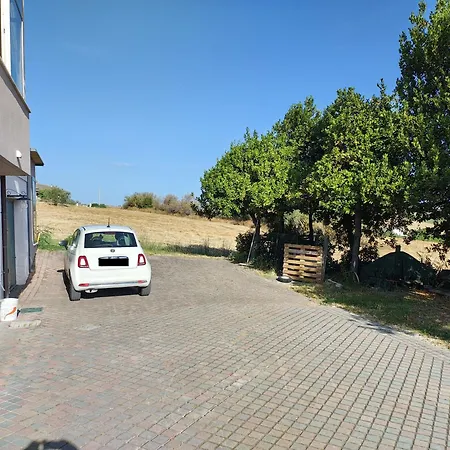 Casa Meris - In Collina Vista Mare A San Costanzo