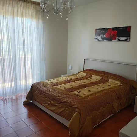 Casa Meris Apartment San Costanzo
