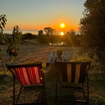 Casa Meris - In Collina Vista Mare A San Costanzo